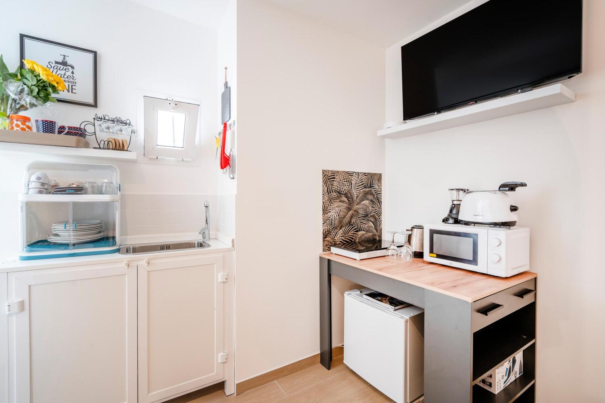 Room 4 - Lovely & Functional Studio Μπάρι Εξωτερικό φωτογραφία
